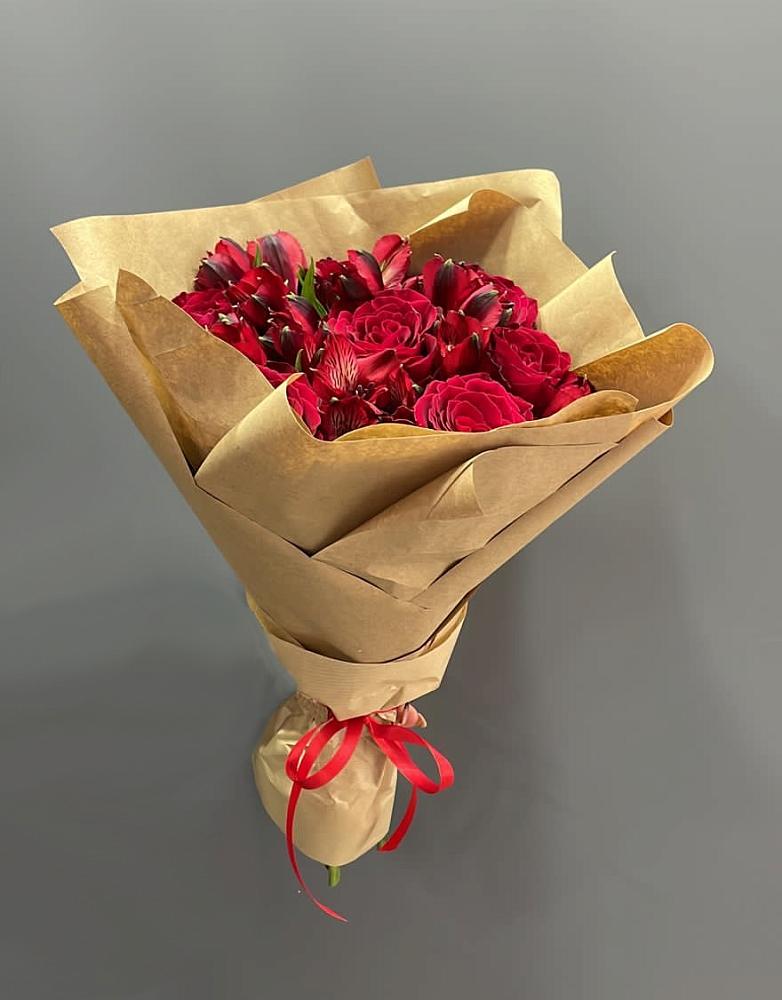 Букет цветов из: Альстромерии и Розы в Пригородный Оренбургский район