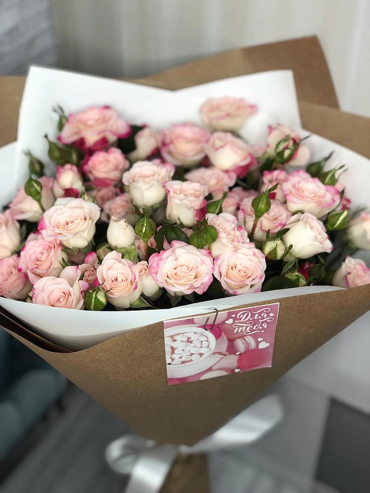 Букет цветов из: Розы в Пригородный Оренбургский район