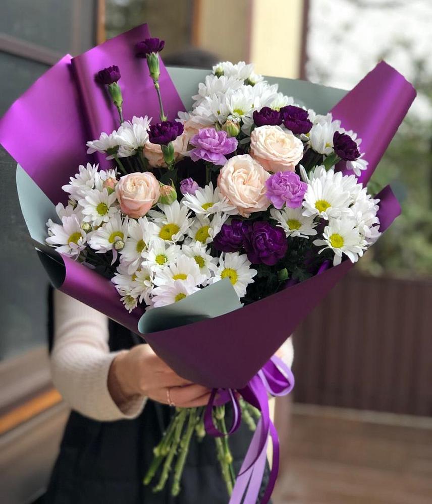 Букет цветов из: Хризантемы, Гвоздики и Розы в Пригородный Оренбургский район