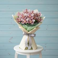 Букет цветов из:  Орхидеи и Розы в Пригородный Оренбургский район
