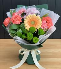 Букет цветов из:  Гвоздики, Розы, Герберы и Хризантемы #REPLACE_PRED# Пригородный Оренбургский район