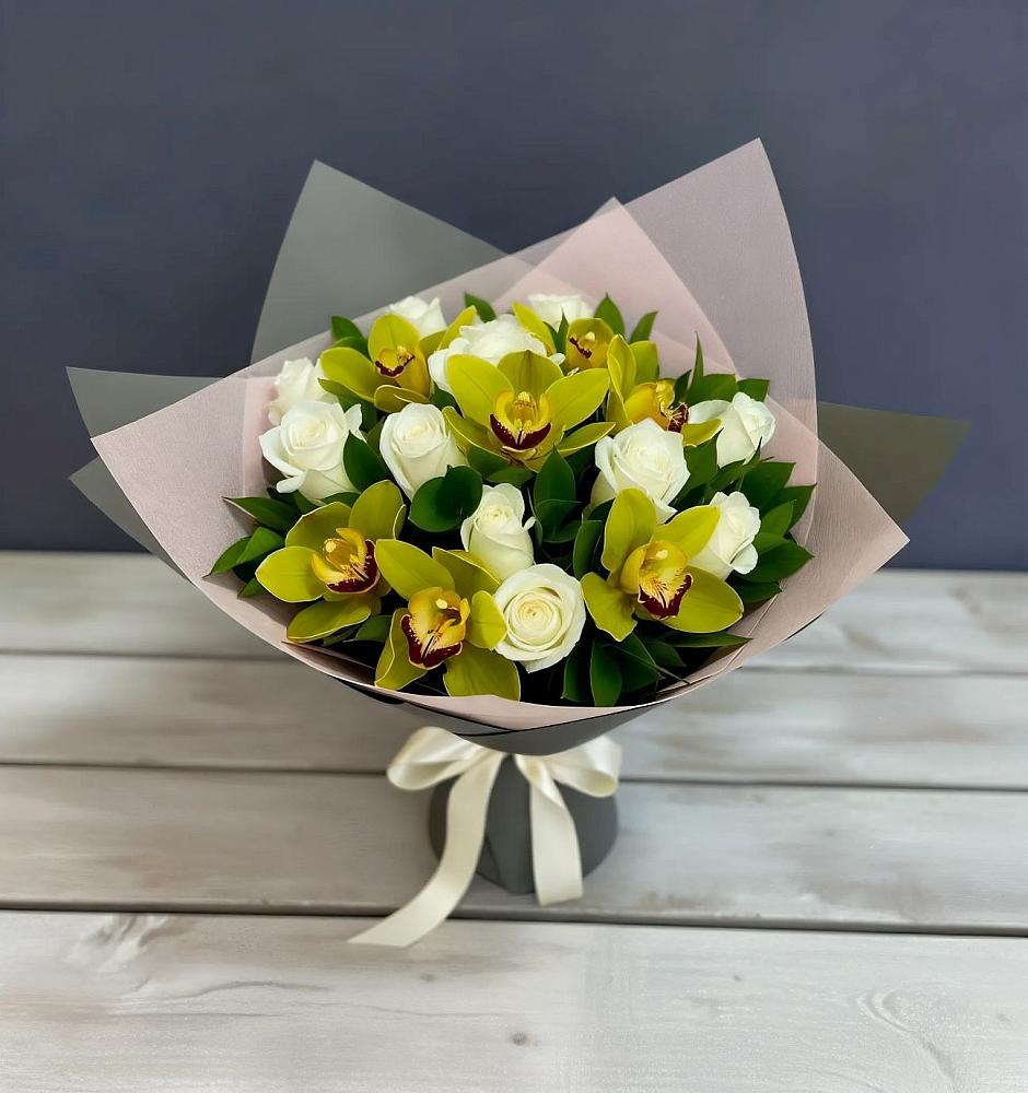 Букет цветов из: Орхидеи и Розы в Пригородный Оренбургский район