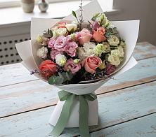 Букет цветов из:  Розы, Лизиантусы и Гвоздики в Пригородный Оренбургский район