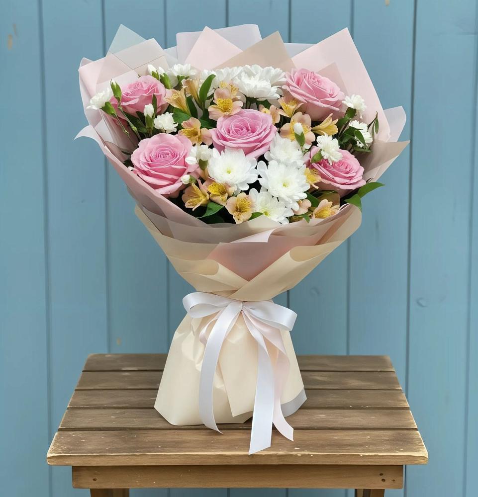 Букет цветов из: Гвоздики, Орхидеи и Розы в Пригородный Оренбургский район