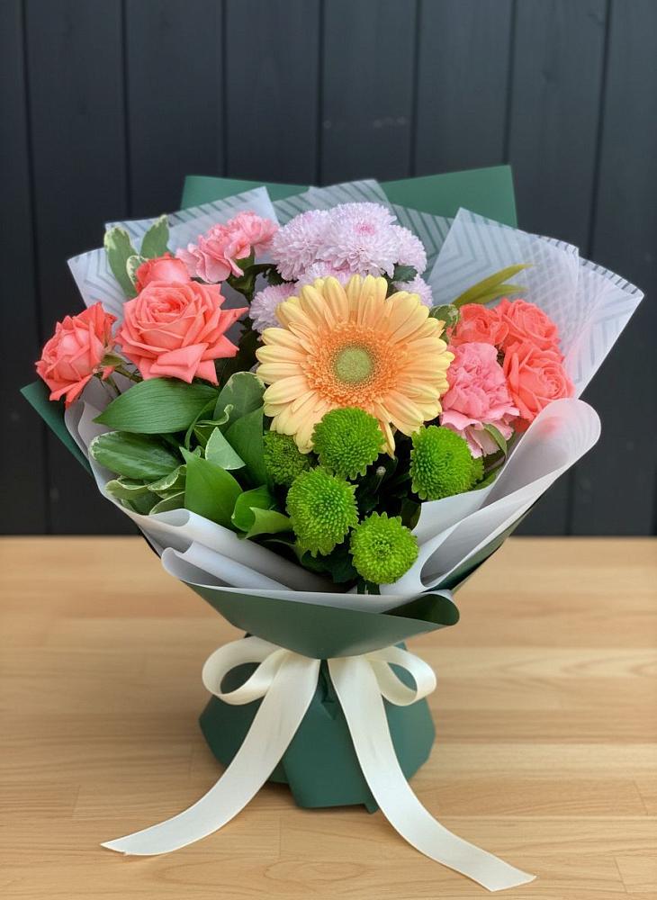 Букет цветов из: Гвоздики, Розы, Герберы и Хризантемы в Пригородный Оренбургский район