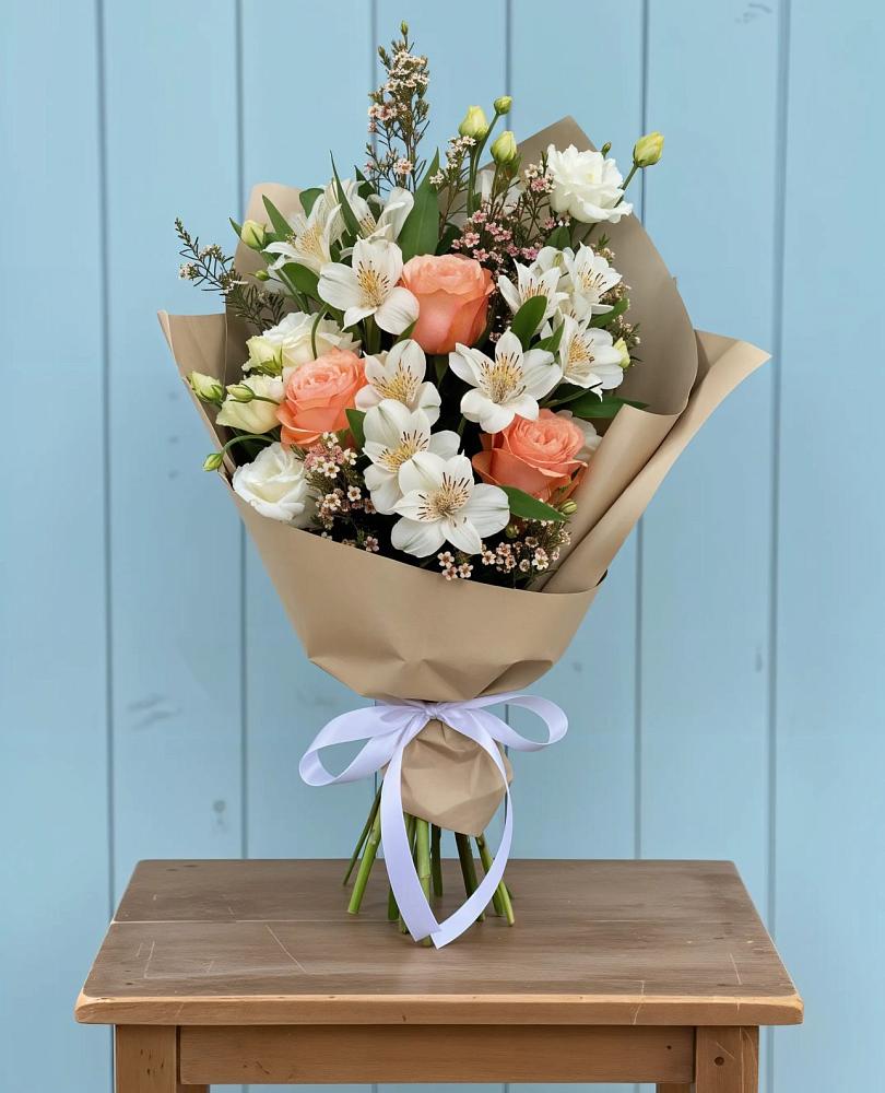 Букет цветов из: Альстромерии, Лизиантусы, Розы и Хризантемы в Пригородный Оренбургский район